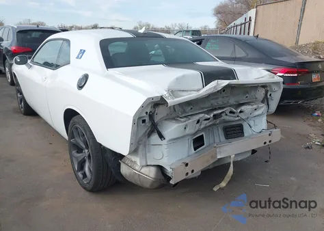 2017 Dodge Challenger Sxt Plus z USA, uszkodzony, nr VIN 2C3CDZAG6HH574258